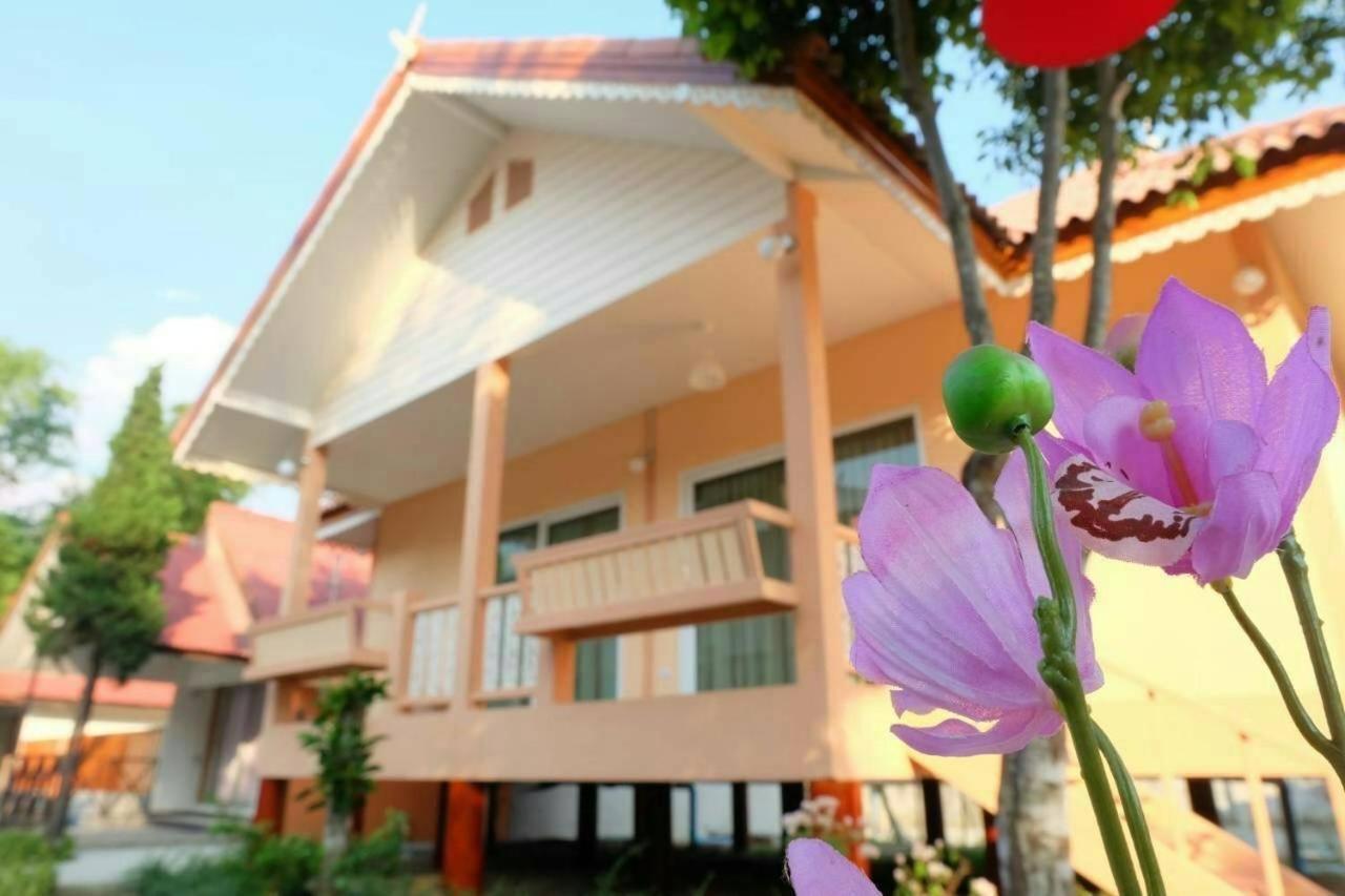 Baanpufa Resort Sai Yok Exterior photo